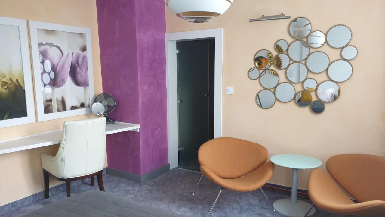 Kvetinovy Apartman A3B V Chomutove Eksteriør billede